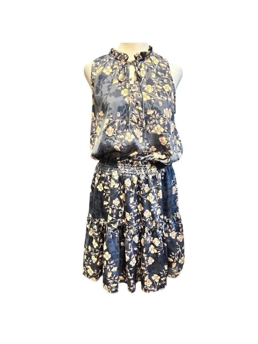 LoveStitch Erica Gray Floral Smocked Waist Sleeveless Mini Dress Never Worn Sz M